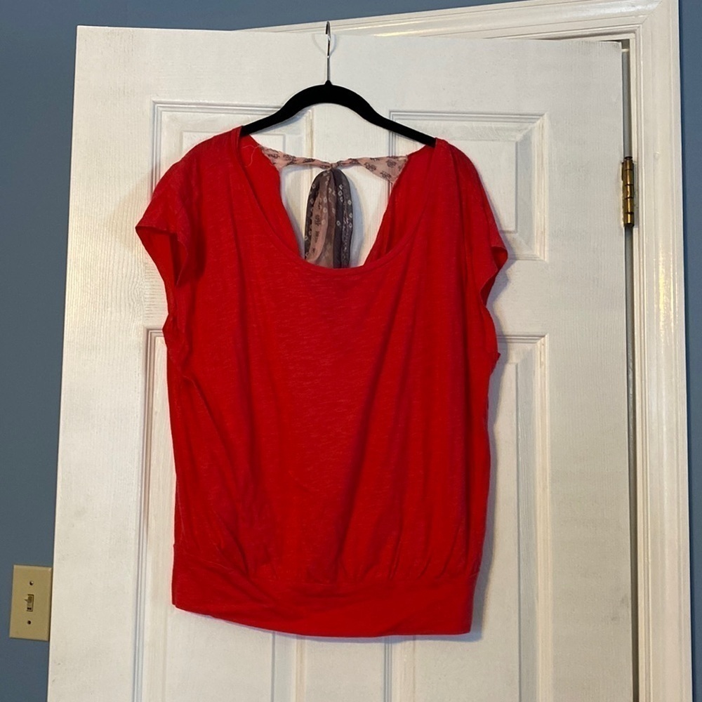 American Eagle womens top; size medium
